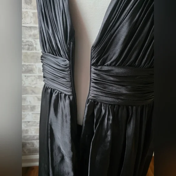 NWT Mac Duggal Plunging Ruffled Rosette A-Line Cocktail Dress Size 16 - Picture 15 of 15